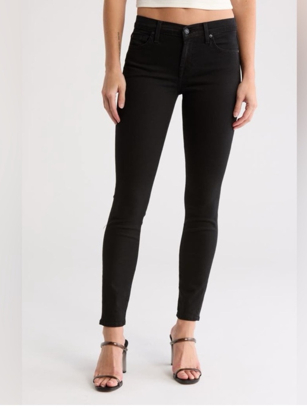 7 For All Mankind Black
Gwenevere Skinny Jeans Size 27